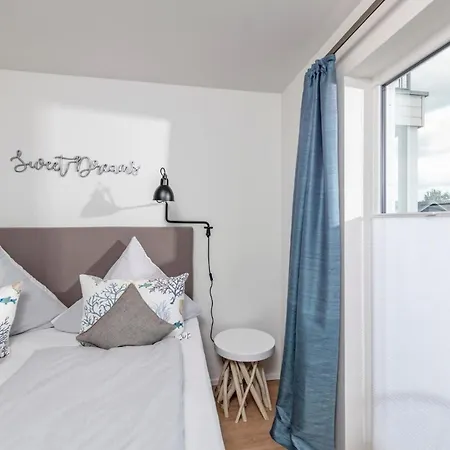 Aquamarina Apartment